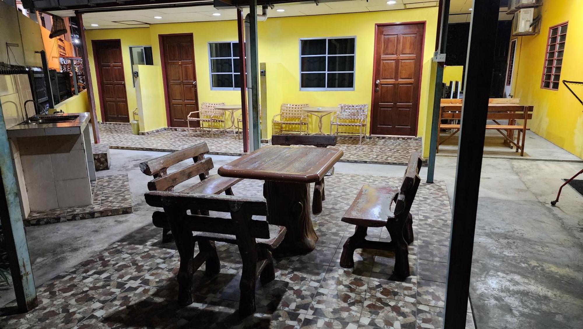 Lagenda Resthouse Cenang Beach Pantai Cenang  Esterno foto